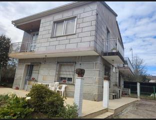 Casa en Ra arrabaldo 26. Ocasion casa para vivir