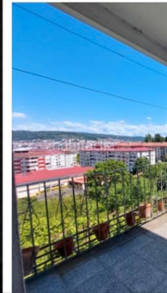 Foto ac7d8a3c-1193-4cbb-a2b4-8dfd8b5505f8. Haus in travesía vista fermosa 6 in Vistahermosa Ourense