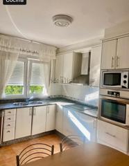 Appartement à Avenida de lugo 42. Espectacular piso