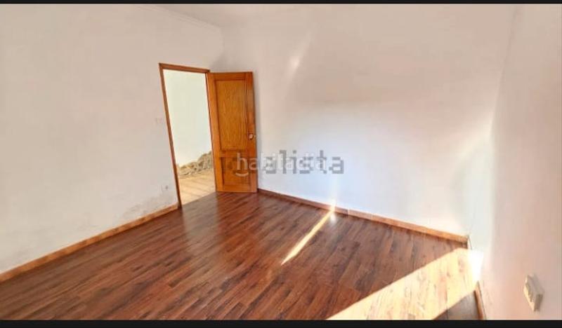 Foto 6af0f0b0-9df7-40b2-bfb7-176a072451e8. Casa a carretera ourense 4 a San Cibrao das Viñas