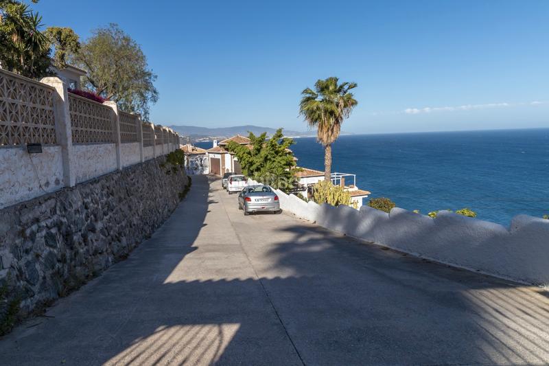 Foto ffc528d0-fff9-40e7-abe9-65324bd6f7b7. Xalet a calle pinotajos 7 a Velilla - Velilla Taramay Almuñécar