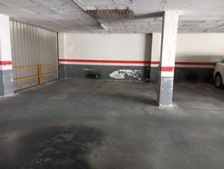 Aparcament cotxe a La Devesa. Parking en venta  o alquiler en zona de la devesa