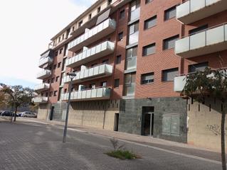 Local Comercial  Carrer de les llevadores. Local de obra en salt, zona mas masó