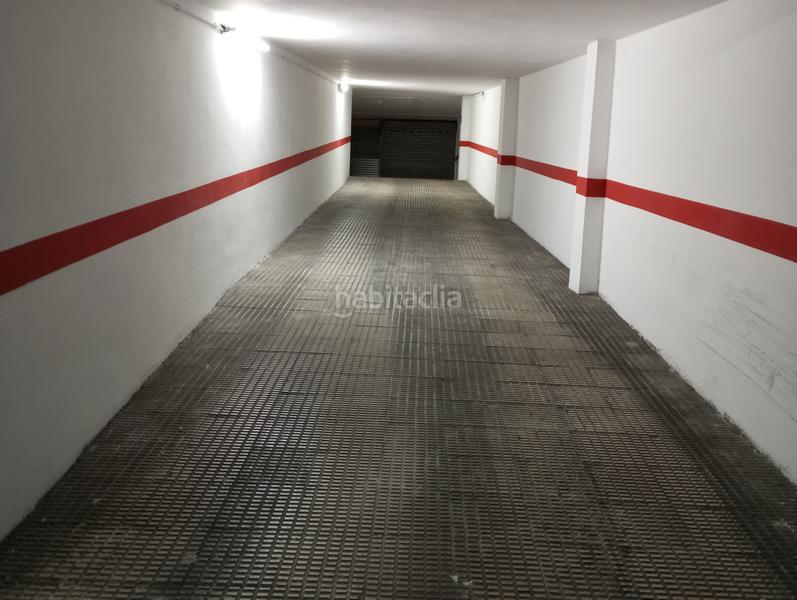 Foto 0ad9b643-7070-4def-ba2d-bd6037009321. Parking coche pàrquing tancat zona "la punxa" en La Devesa Girona