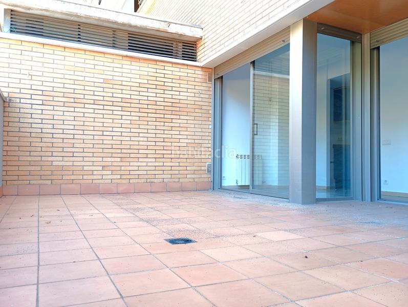 Foto 39fa03ca-9d30-4cbe-8a6e-0f6b7e858799. Planta baja pis de 2 habitacions dobles i 2 banys en Girona