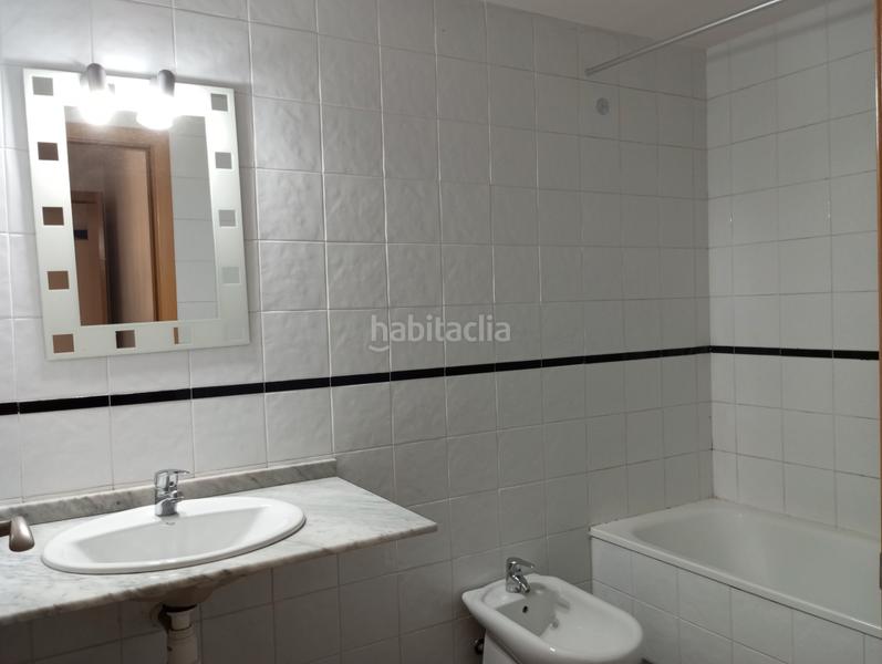 Foto 758ec10c-a538-4446-9b02-4e29bcff323a. Planta baja pis de 2 habitacions dobles i 2 banys en Girona