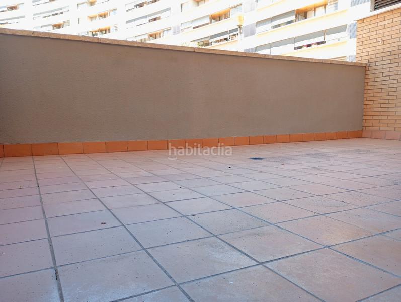 Foto a4b61e9f-7a8c-458e-b5ba-79164a9d8b36. Planta baja pis de 2 habitacions dobles i 2 banys en Girona