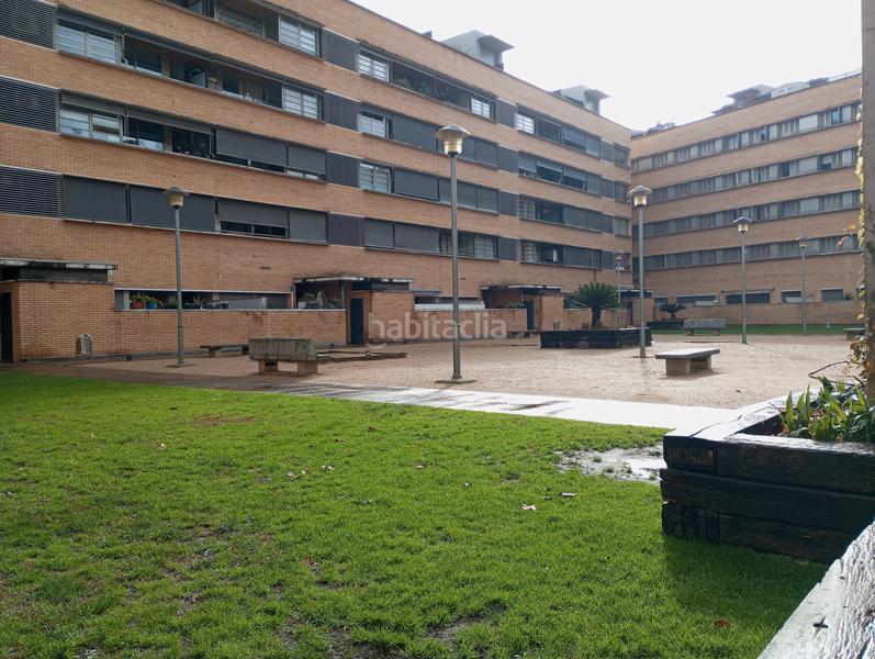 Foto c2da77b0-b59a-479e-835b-e34e6d37af12. Planta baja pis de 2 habitacions dobles i 2 banys en Girona