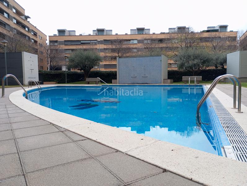 Foto fab4653e-8a7f-43a4-86fb-589b4e13ec7b. Planta baja pis de 2 habitacions dobles i 2 banys en Girona