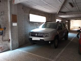 Parking coche en Santa Eugenia. Pàrquing en venda