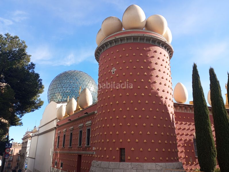 Foto 52f5bb51-f21c-4edf-9c1c-c69ee343bff3. Pis amb calefacció a Eixample-Horta Capallera Figueres