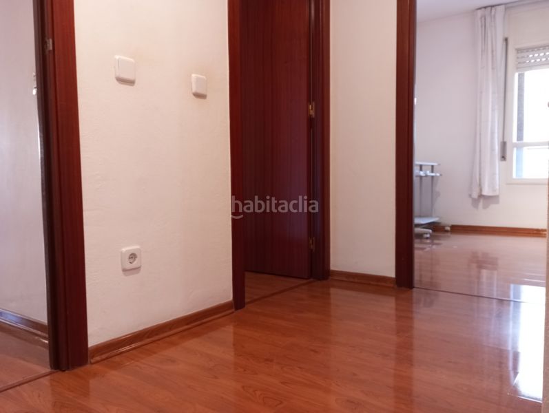 Foto 2b93390d-46bc-4055-a9ab-b3e1a297c9dd. Pis a passeig d'olot 101 a Can Gibert del Pla Girona
