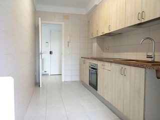 Appartement  Carrer major. 4 habitacions i 2 banys