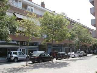 Lloguer Pis  Carrer impressors oliva 6. Demaneu informació a traves d'aquesta web o app.