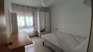 Lloguer Pis  Carrer mare de déu del remei 47. Exclusiu estudiants. per mes info responeu a traves d'aquesta we