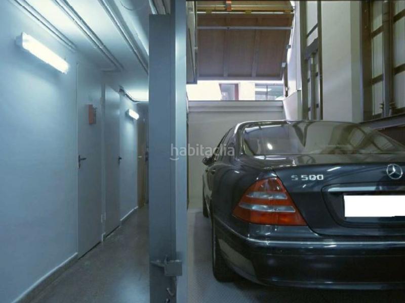 Foto 08b4ec46-cce8-4a28-a20c-571d27cc7774. Reihenhaus mit kamin parking pool in Sant Andreu de Palomar Barcelona