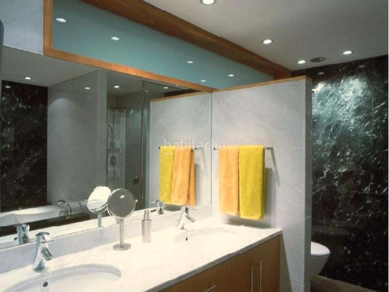 Foto 0d67210a-981e-414c-a916-6dec3a172bbf. Reihenhaus mit kamin parking pool in Sant Andreu de Palomar Barcelona