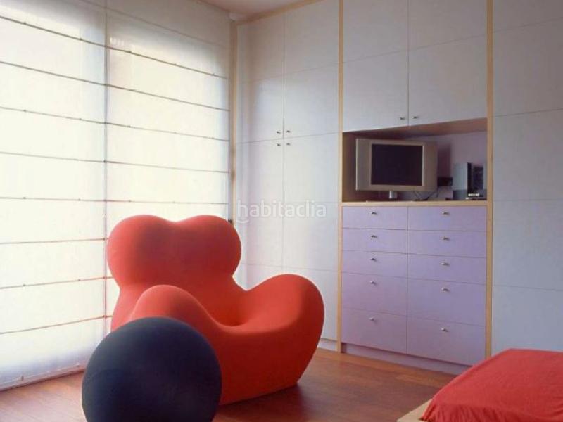 Foto ee430745-047a-4184-9091-85fe6605ca0b. Reihenhaus mit kamin parking pool in Sant Andreu de Palomar Barcelona