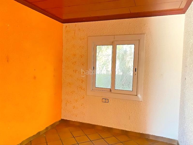 Foto 2e40729e-59b9-40d0-b387-ddde91bc05b2. Casa in Torre de Claramunt (La)