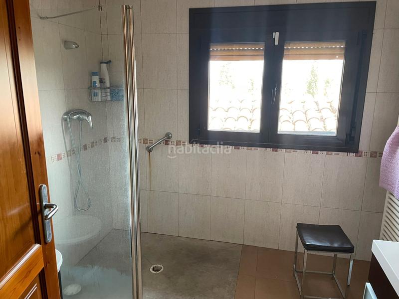 Foto f77f8832-8a47-4f0f-9b4d-e564fd43f6b7. Casale con camino riscaldamento parcheggio piscina in Bellpuig