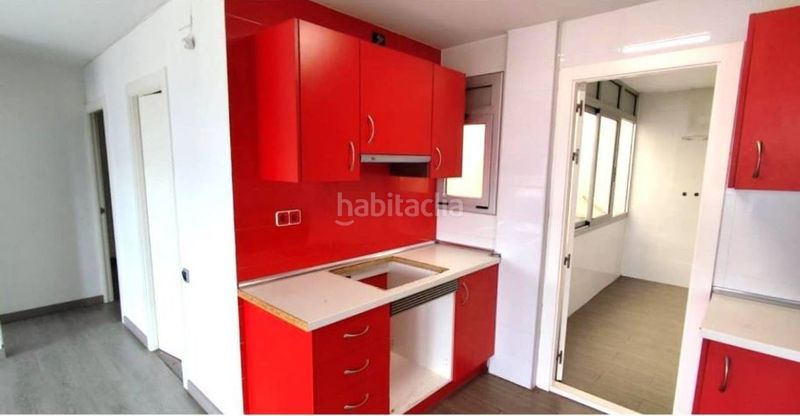 Foto 6cb01c0f-f463-4718-ac6a-e2c989e138fe. Àtic a Plaça Catalunya - Escola Industrial Terrassa