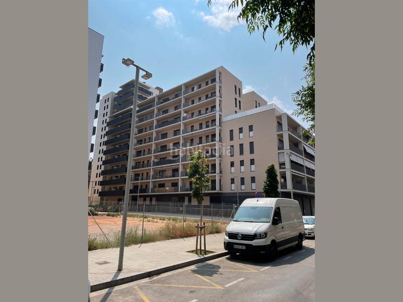 Foto c74aa12f-b6ec-496b-8572-7fa47d2dc8a0. Local commercial dans Sant Josep Hospitalet de Llobregat (L´)