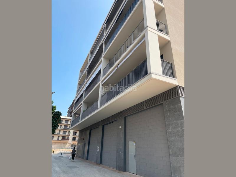Foto d86d90dc-21f0-4e67-b2e8-a3f3f26437ec. Local commercial dans Sant Josep Hospitalet de Llobregat (L´)