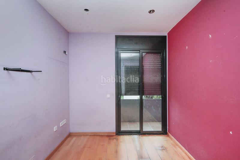 Foto 54e7fadc-ded4-4a84-bc99-69042b57265b. Casa  en venta en calle rigoberta menchú, , en Rubí