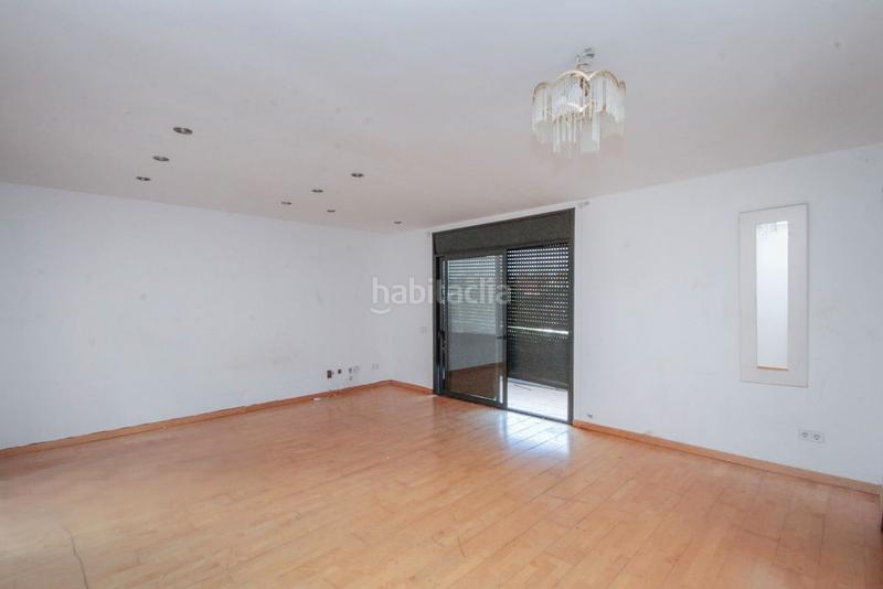 Foto 856af07a-8760-4cbd-b123-7ec96c483c88. Casa  en venta en calle rigoberta menchú, , en Rubí