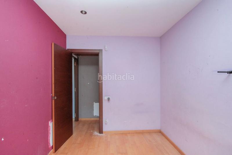Foto f7cd3e76-b55b-4351-a92c-d2aa3f5de0a1. Casa  en venta en calle rigoberta menchú, , en Rubí