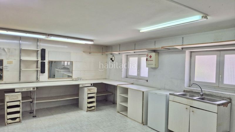 Foto e4d58e07-c363-4c8d-b736-5fc6ef79dbfd. Geschäftsraum mit heizung in Corella