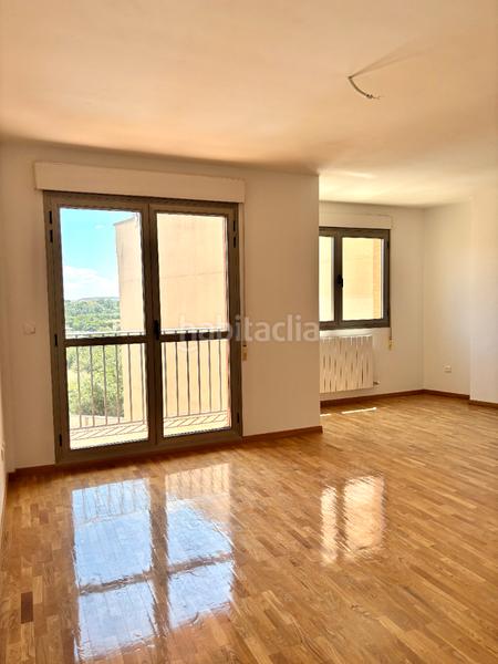 Foto 00a9c372-42a1-4535-9a76-1e77a41e9096. Casa adossada amb xemeneia calefacció a Corella