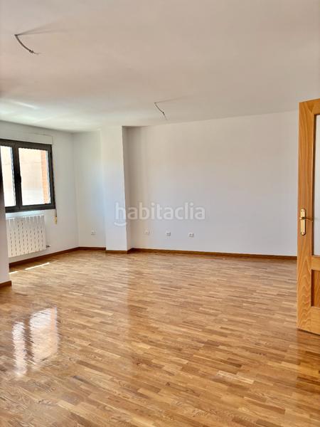 Foto 87516c5e-48c3-44dd-adb9-4b133e205fcd. Casa adossada amb xemeneia calefacció a Corella