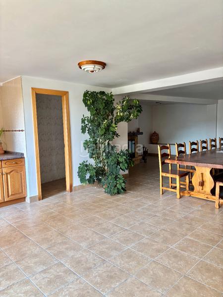 Foto dc7df8f1-e881-40e5-8e4e-1440e964ff0a. Casa adossada amb xemeneia calefacció a Corella