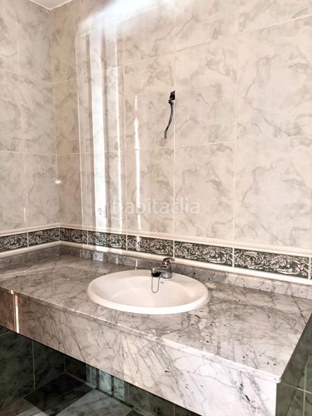 Foto e53e8873-2409-4fa3-97dc-a0944a95465f. Casa adossada amb xemeneia calefacció a Corella