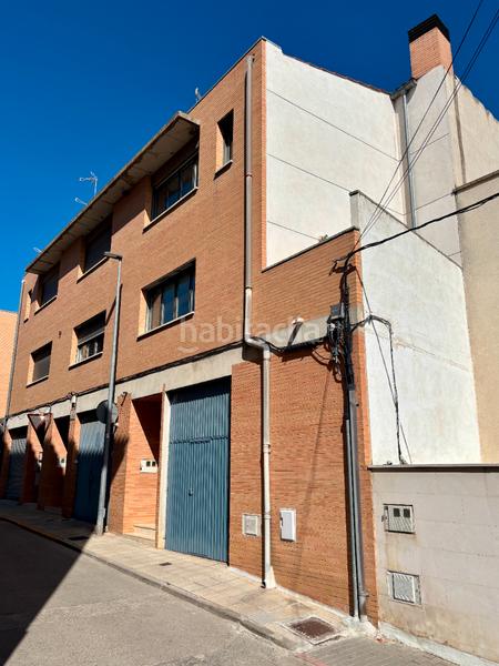 Foto e6c8bfc0-b16e-4845-a1da-abe49577089b. Casa adossada amb xemeneia calefacció a Corella