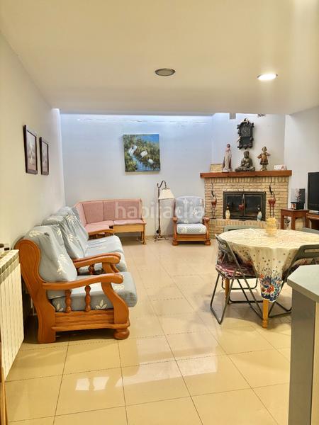 Foto a25b0701-0501-4739-8519-57a5adad51d2. Casa adossada amb xemeneia calefacció a Corella