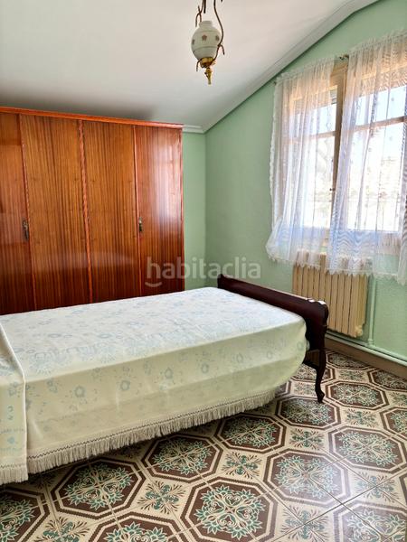 Foto 08836703-a16b-4b09-b2dd-c36091fb7760. Doppelhaus mit heizung parking in Corella