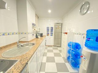 Pis a Bonanza-Avda de Huelva-Barrio Andalucia. Piso en venta en barriada de andalucía.