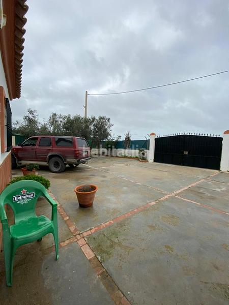 Foto beedb47e-e1d3-4a40-8341-d08d7ef7f621. Masia amb aparcament a La Jara Sanlúcar de Barrameda