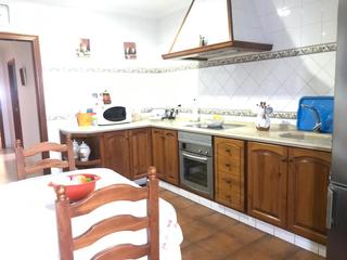 Casa  Barrio alto. Casa en el casco histórico del barrio alto.