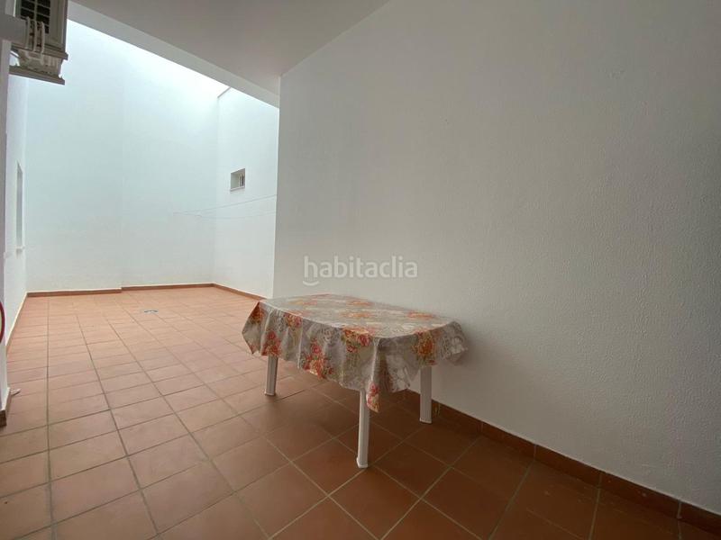Foto 1245df4a-f000-4c1e-9663-3a75a4cfefb2. Alquiler planta baja estupendo amplio piso en pleno centro. en Sanlúcar de Barrameda