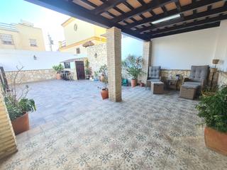 Casa in Ctra Jerez-Ctra del Puerto. Duplex fabuloso.
