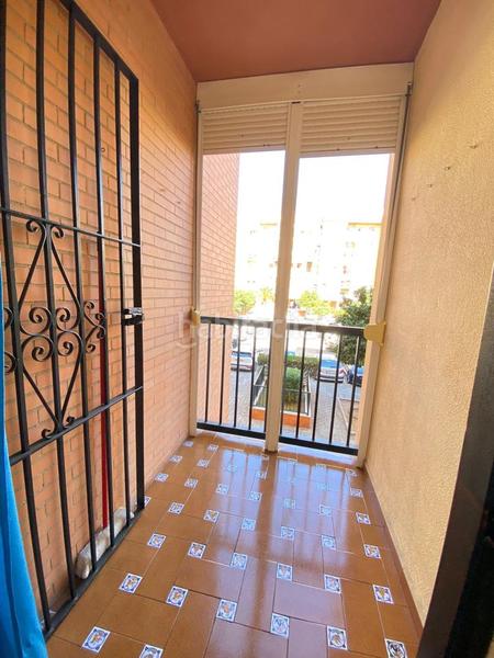 Foto 47048816-f752-45dd-b736-8407bc884043. Etagenwohnung in colores - entreparques Sevilla