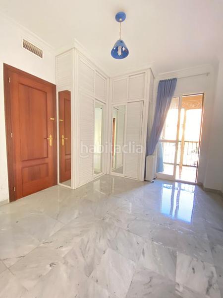 Foto 5eb1aa75-d9eb-408c-9224-715c13e4c1a8. Etagenwohnung in colores - entreparques Sevilla