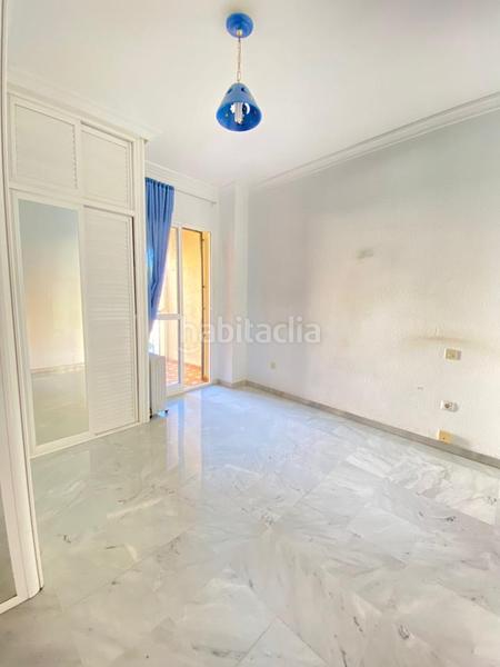 Foto c14167df-7026-4ada-abbb-83c24e2668cf. Etagenwohnung in colores - entreparques Sevilla