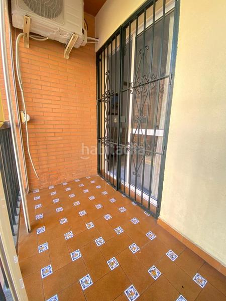 Foto eaf2eb20-abe6-4bb8-894d-0991f7339d77. Etagenwohnung in colores - entreparques Sevilla