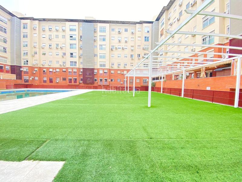 Foto 0baeff94-ce51-4929-a814-51453ceb2f50. Pis amb aparcament piscina a colores - entreparques Sevilla