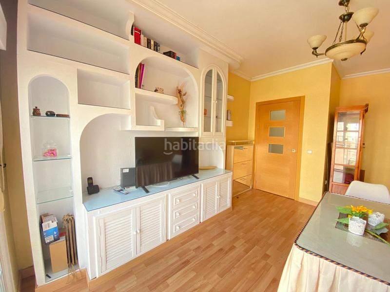 Foto 3223269c-bfd4-4e38-8a2c-18652e437d3e. Pis amb aparcament piscina a colores - entreparques Sevilla