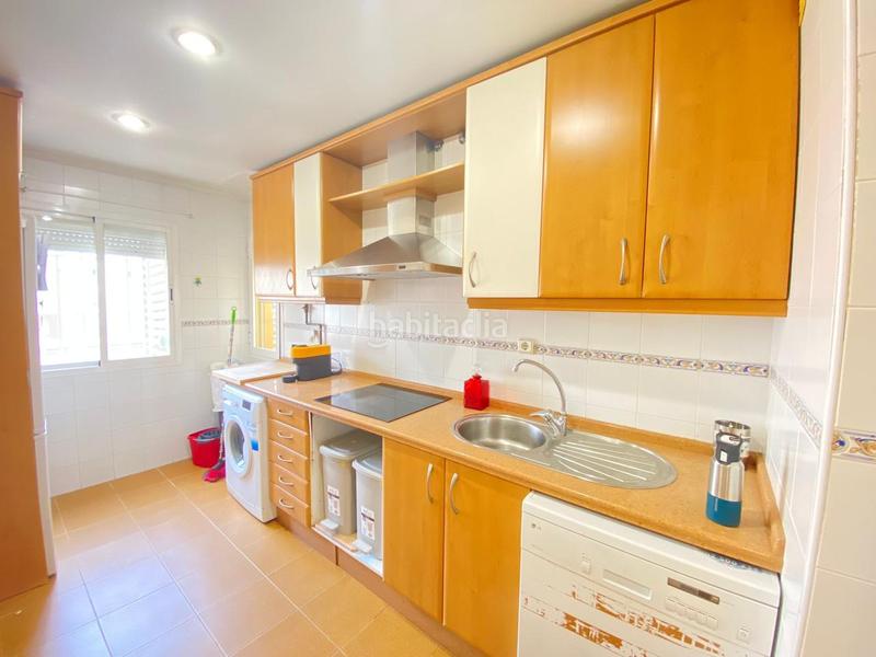 Foto 70eb565c-9fe6-40f3-8aef-b6b9e321a1f5. Pis amb aparcament piscina a colores - entreparques Sevilla